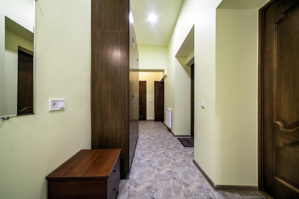 Modern 2Br Apartment In Central 리비프 외부 사진