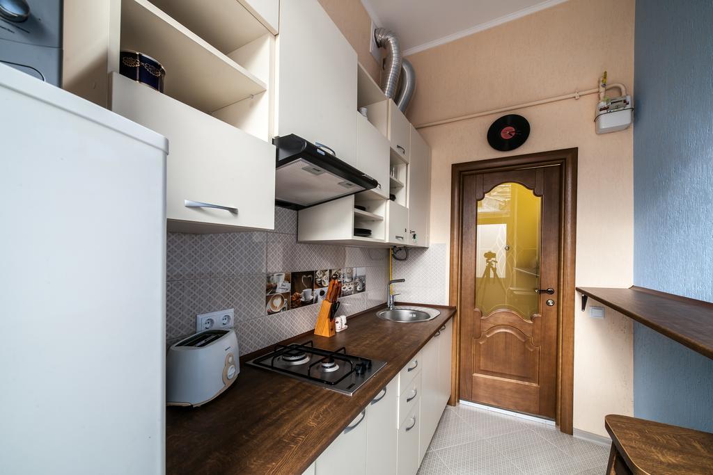 Modern 2Br Apartment In Central 리비프 외부 사진