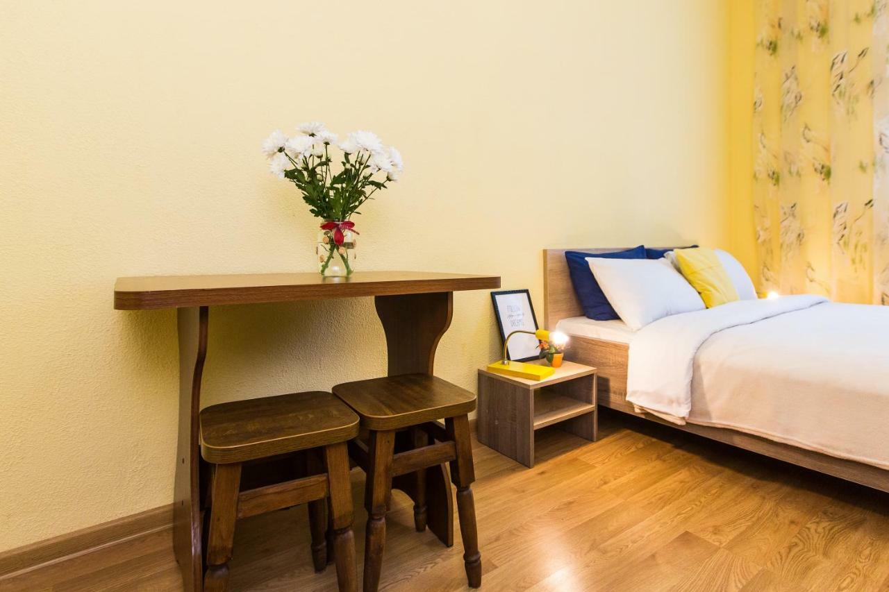 Modern 2Br Apartment In Central 리비프 외부 사진